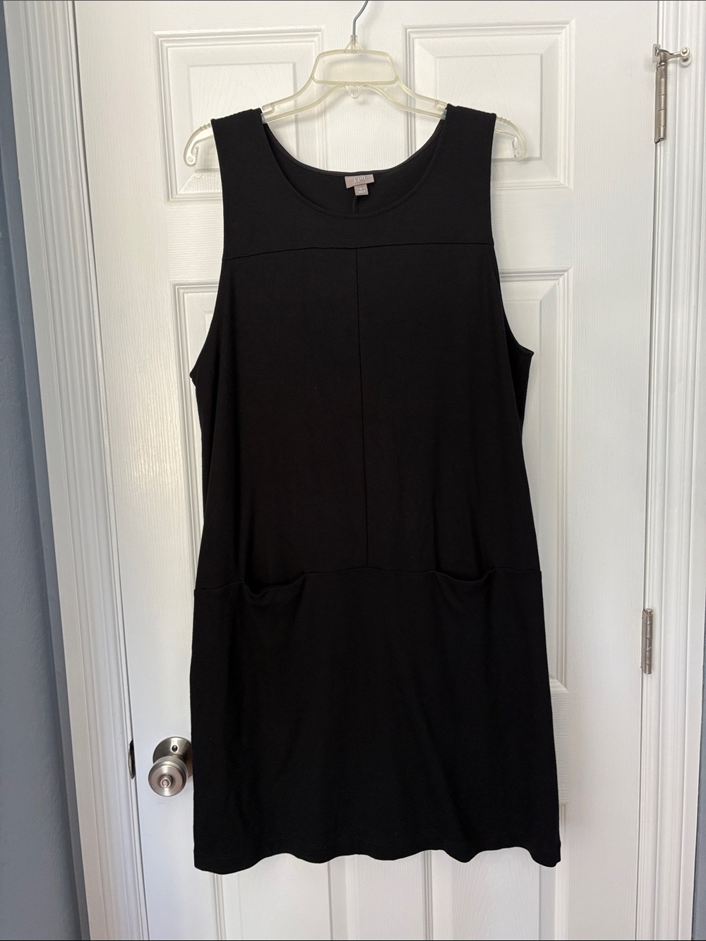 Classic Black Sleeveless Shift Dress